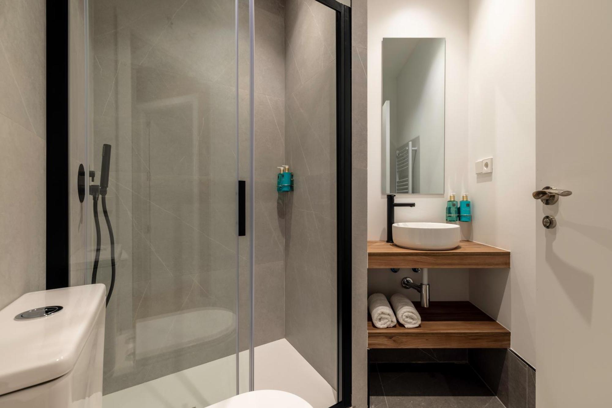 New Designed Flat 3 Bedrooms 2 Showers Madrid Exterior photo