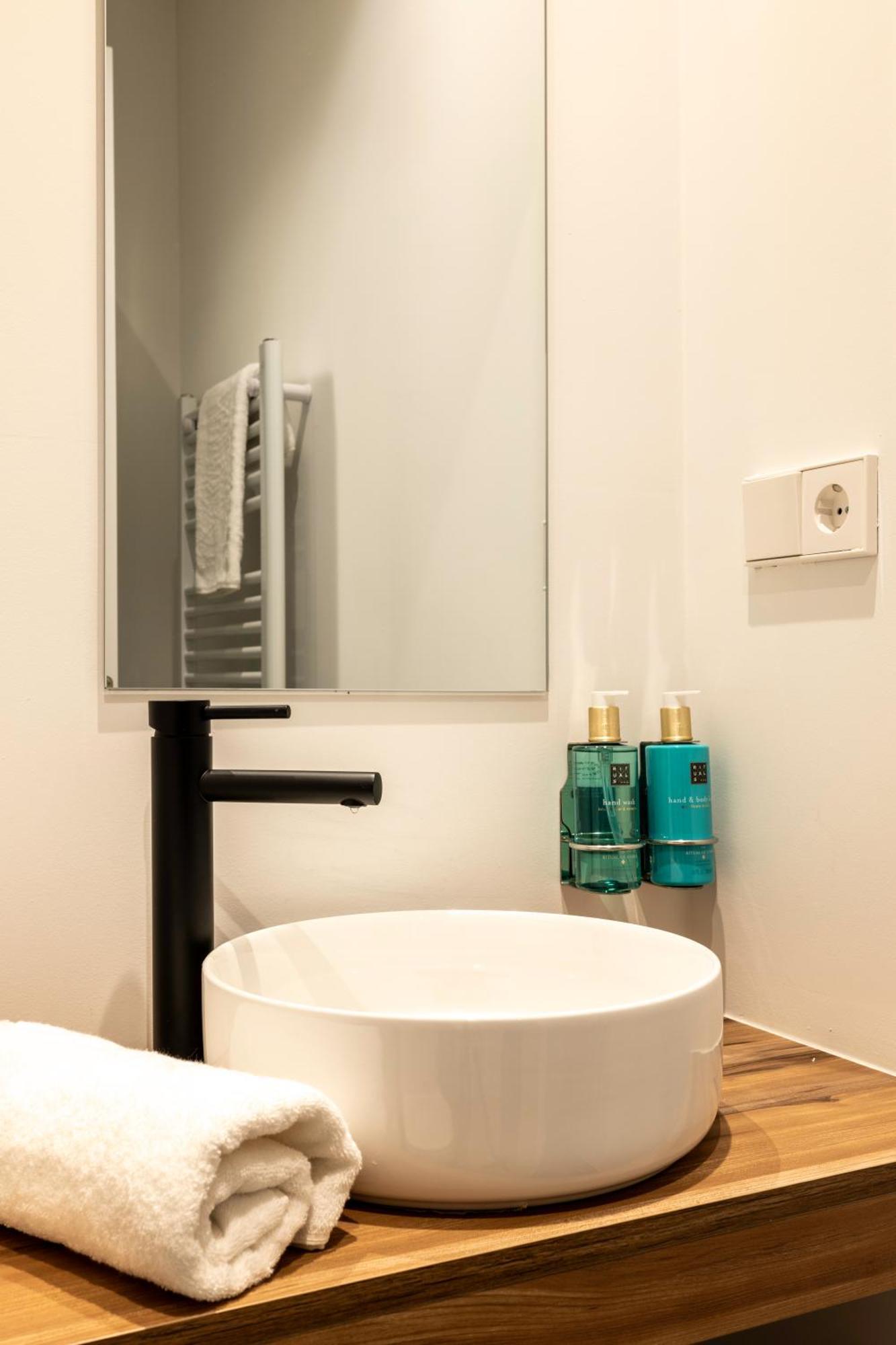 New Designed Flat 3 Bedrooms 2 Showers Madrid Exterior photo